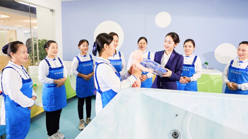 婴儿洗澡盆，如何选择合适的尺寸与收纳空间？**